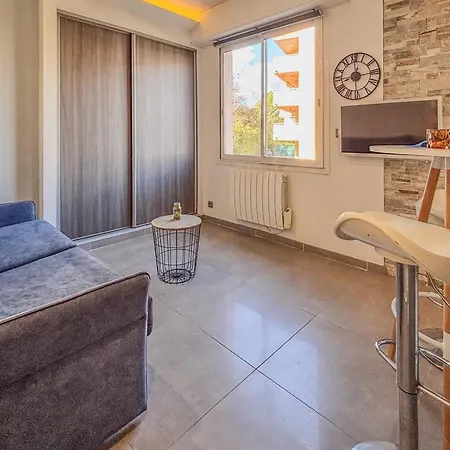 Contemporary 2p Just Steps From The Apartamento